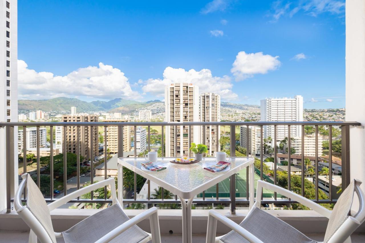 Beautiful Mountain View In Waikiki Sunset With Parking Apartment Honolulu Luaran gambar